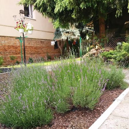 Apartment On Zaliznychna Liov Exterior foto
