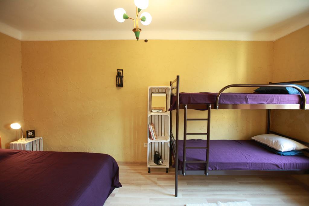 Apartment On Zaliznychna Liov Cameră foto
